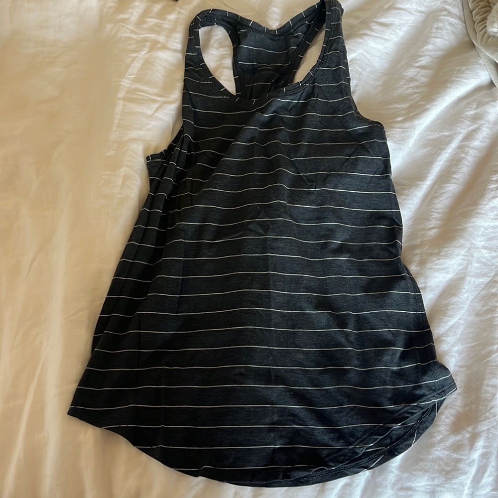 Lululemon tank top
